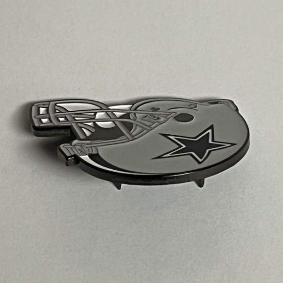 Dallas Cowboys Helmet Hat Pin Pins Streetwear Hats Bag Football Fitted New Era - Picture 4 of 8
